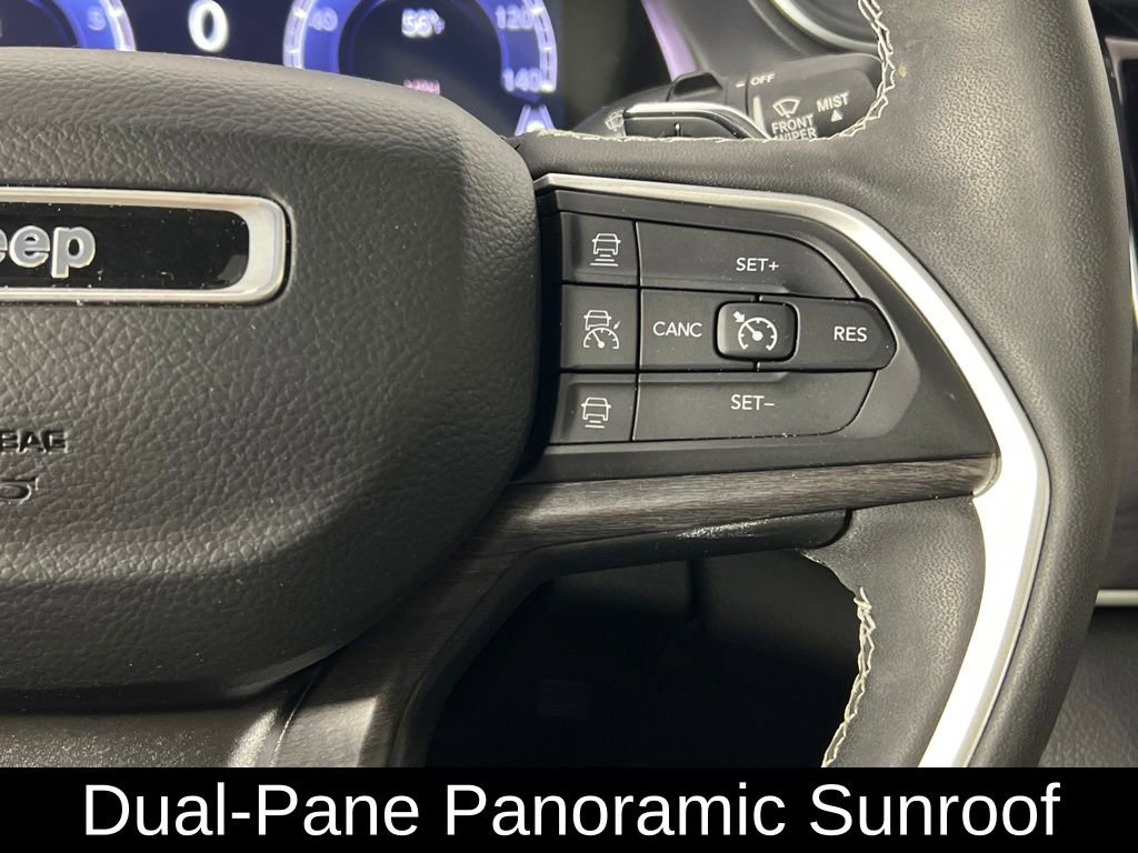 Used 2023 Jeep Grand Cherokee L Limited w/ Black Appearance Package image 10