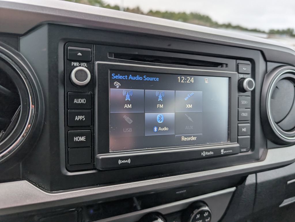 Used 2017 Toyota Tacoma SR5 w/ Tow Package image 18