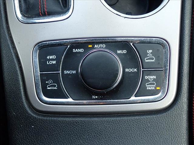 Used 2021 Jeep Grand Cherokee Trailhawk w/ Trailhawk Luxury Group AWD/4WD image 23