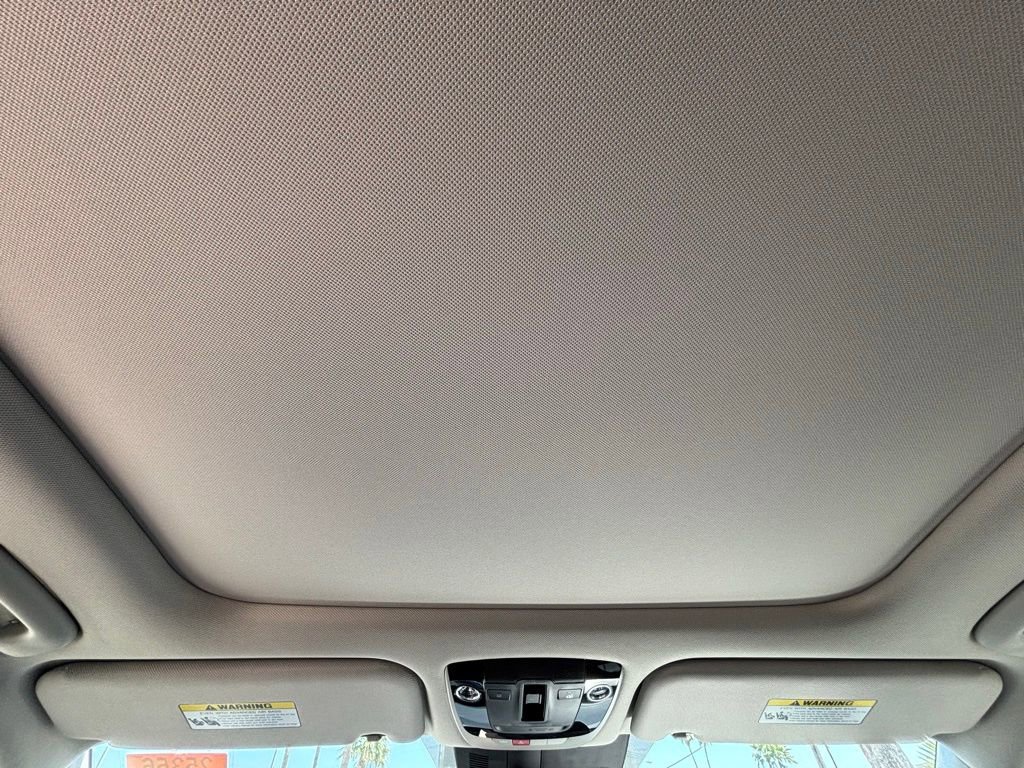 New 2025 Kia Sorento S w/ Panoramic Sunroof Package image 13
