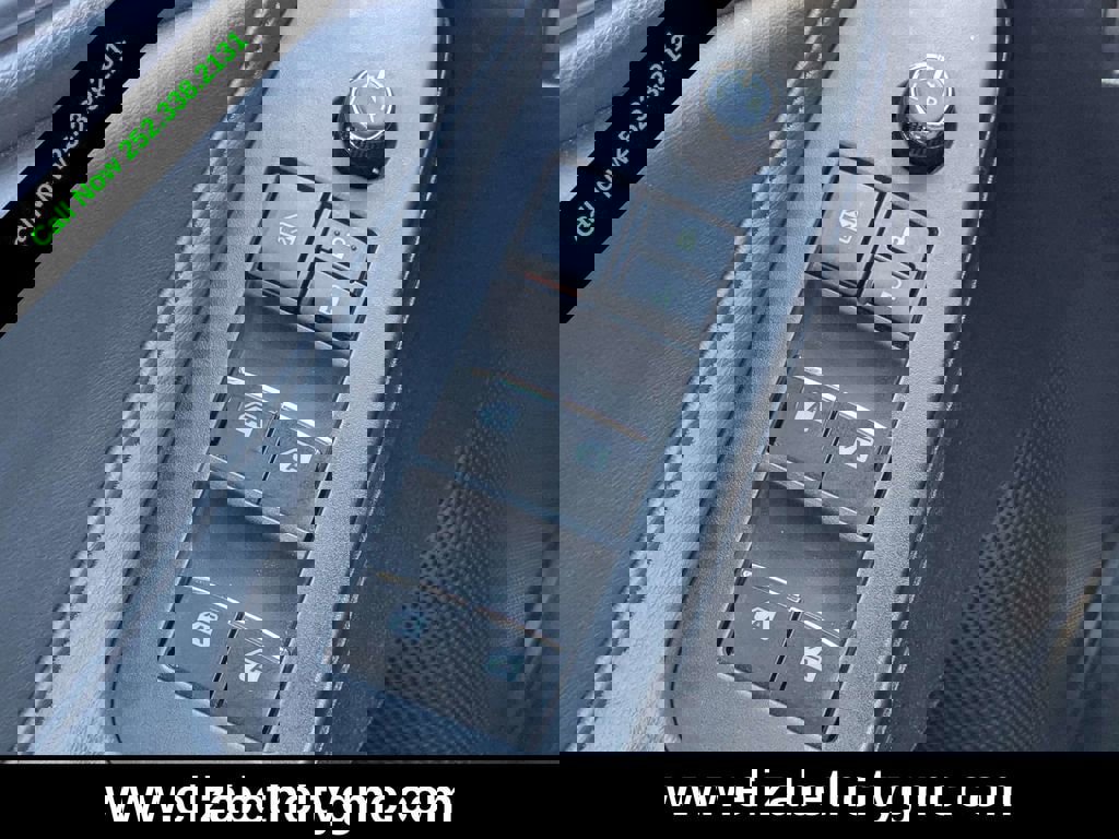 Used 2022 Toyota Avalon XLE image 21