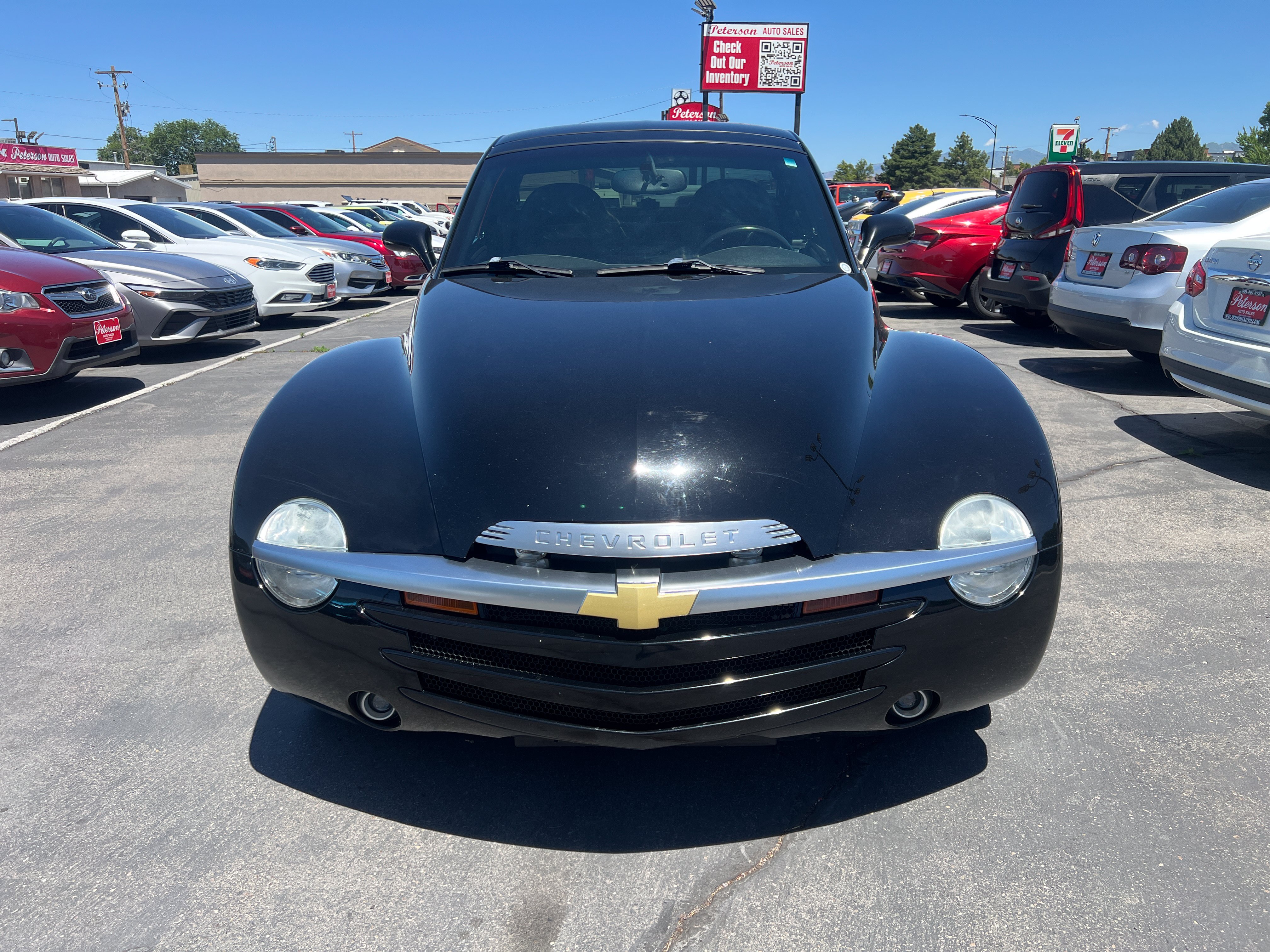 Used 2006 Chevrolet SSR w/ Preferred Equipment Group RWD image 3
