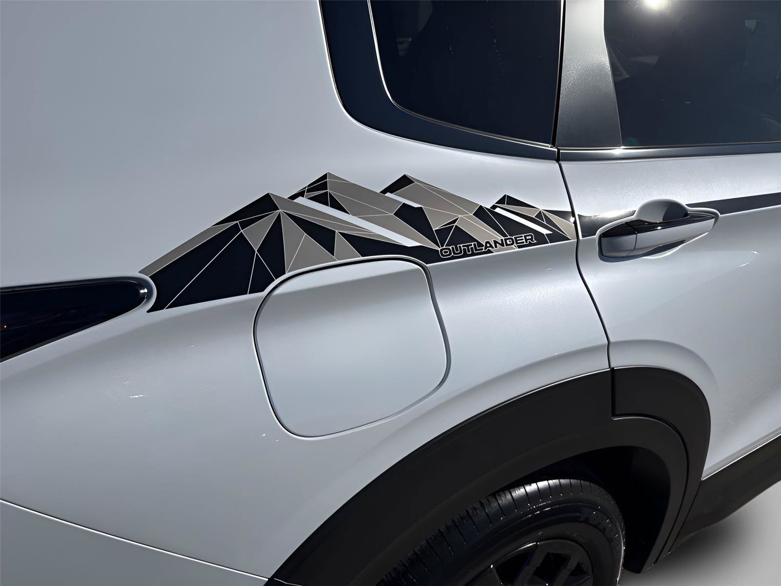 New 2026 Mitsubishi Outlander AWD image 12