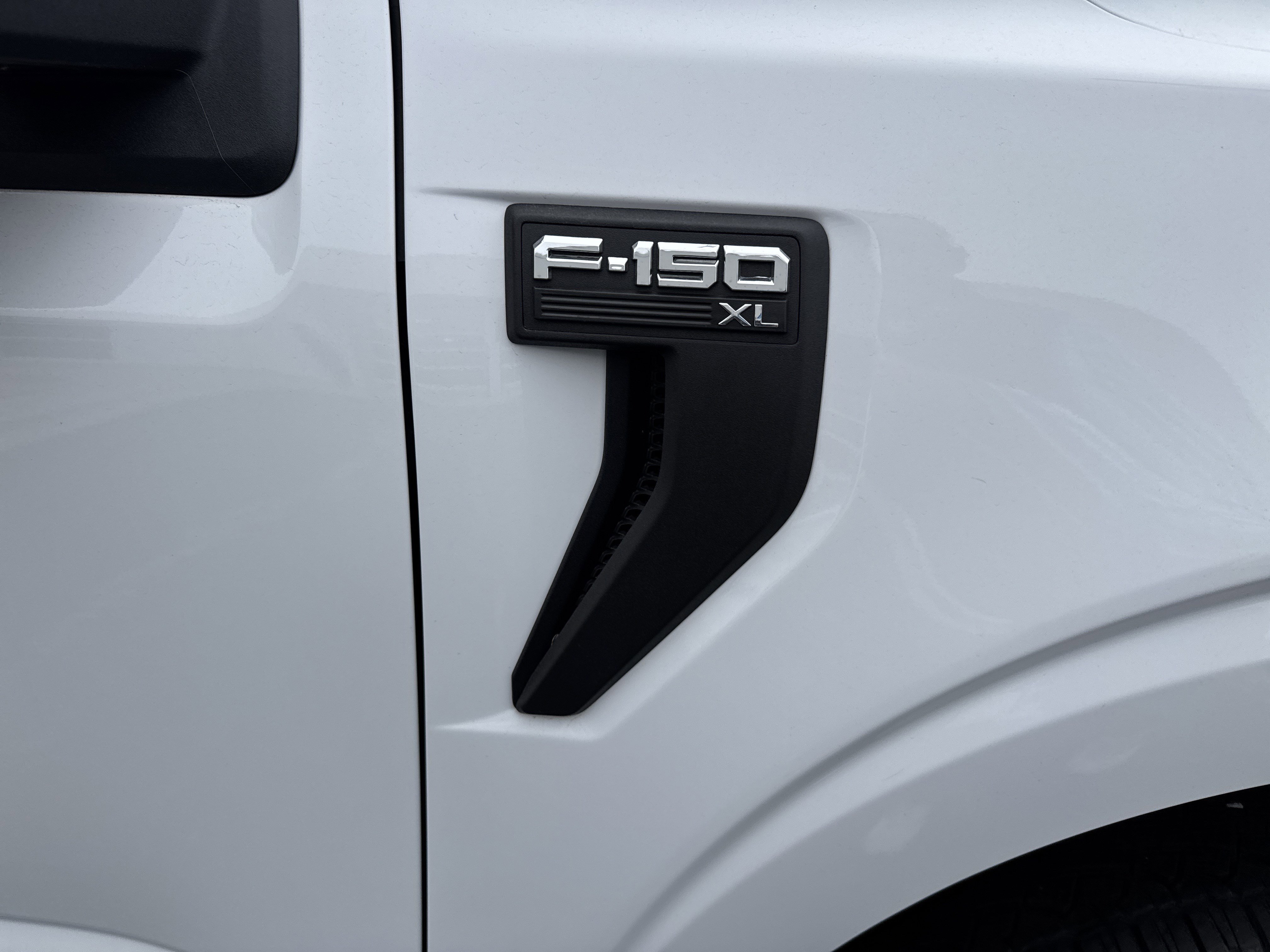 Used 2024 Ford F150 XL image 7