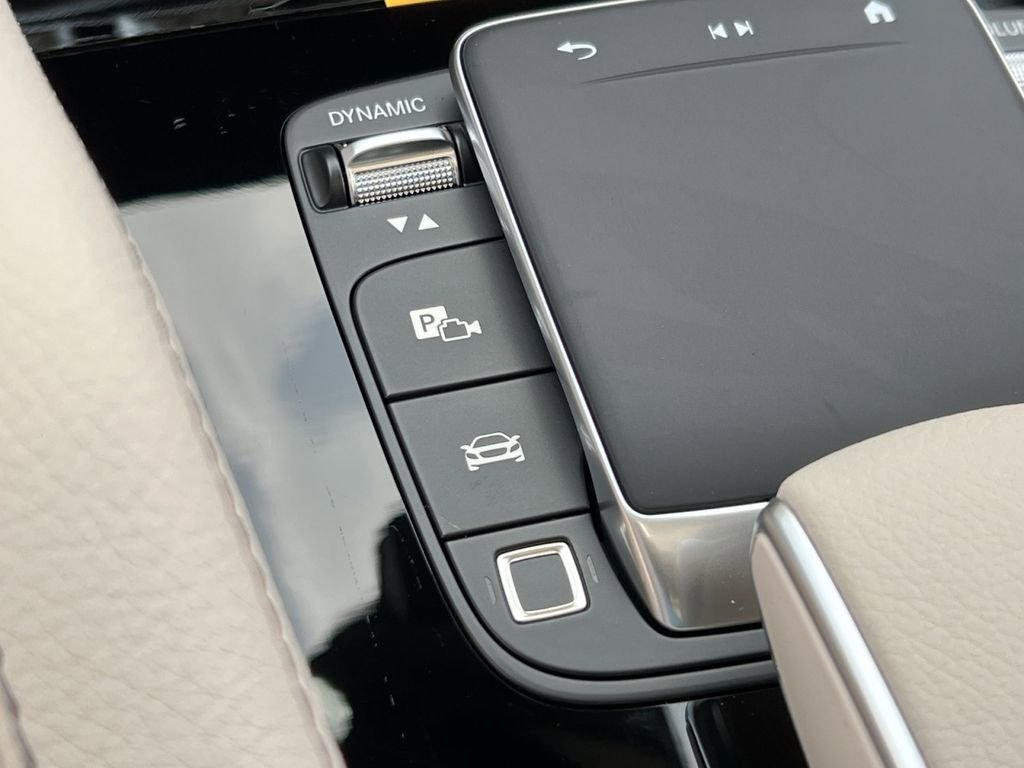 Used 2025 Mercedes-Benz GLE 350 4MATIC image 33