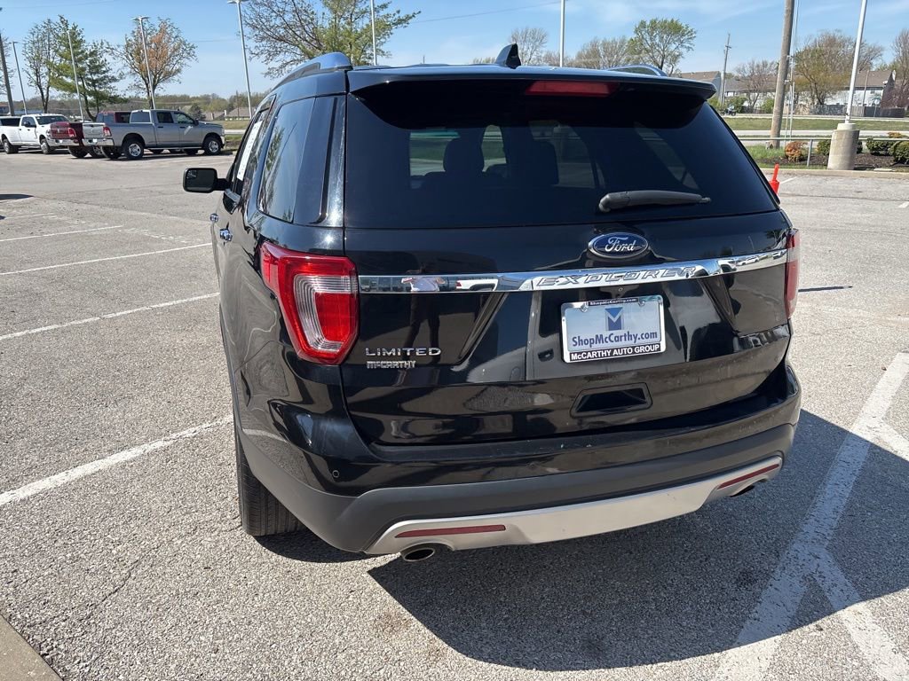 Used 2017 Ford Explorer Limited image 22