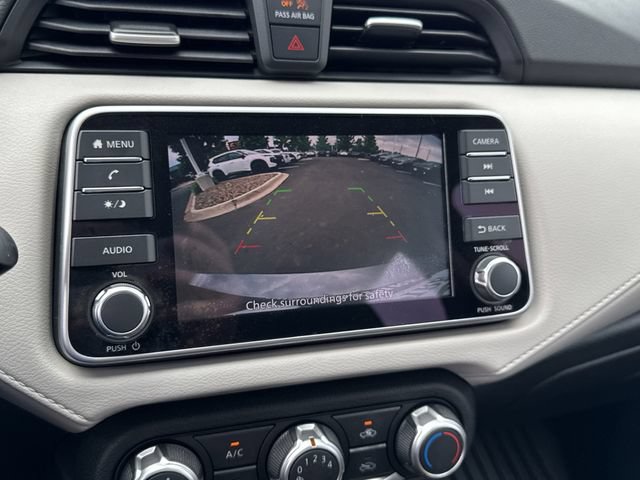 Used 2022 Nissan Versa SV w/ Trunk Package FWD image 31