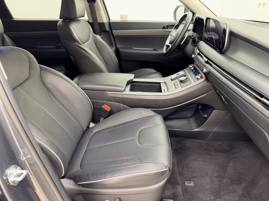 Used 2025 Hyundai Palisade SEL FWD image 30