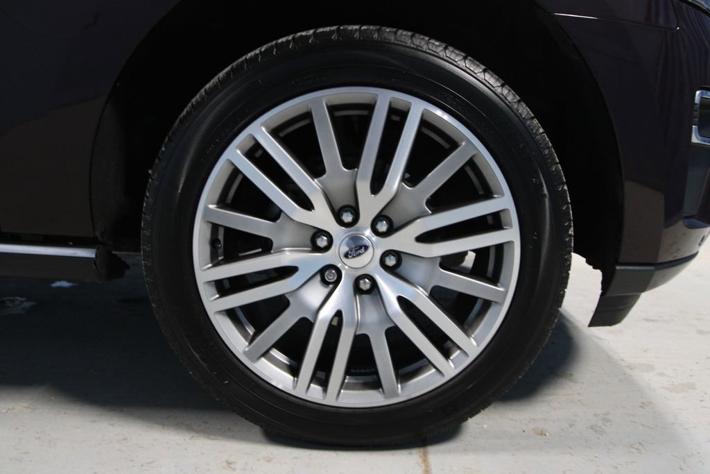 Used 2023 Ford Expedition Limited image 35