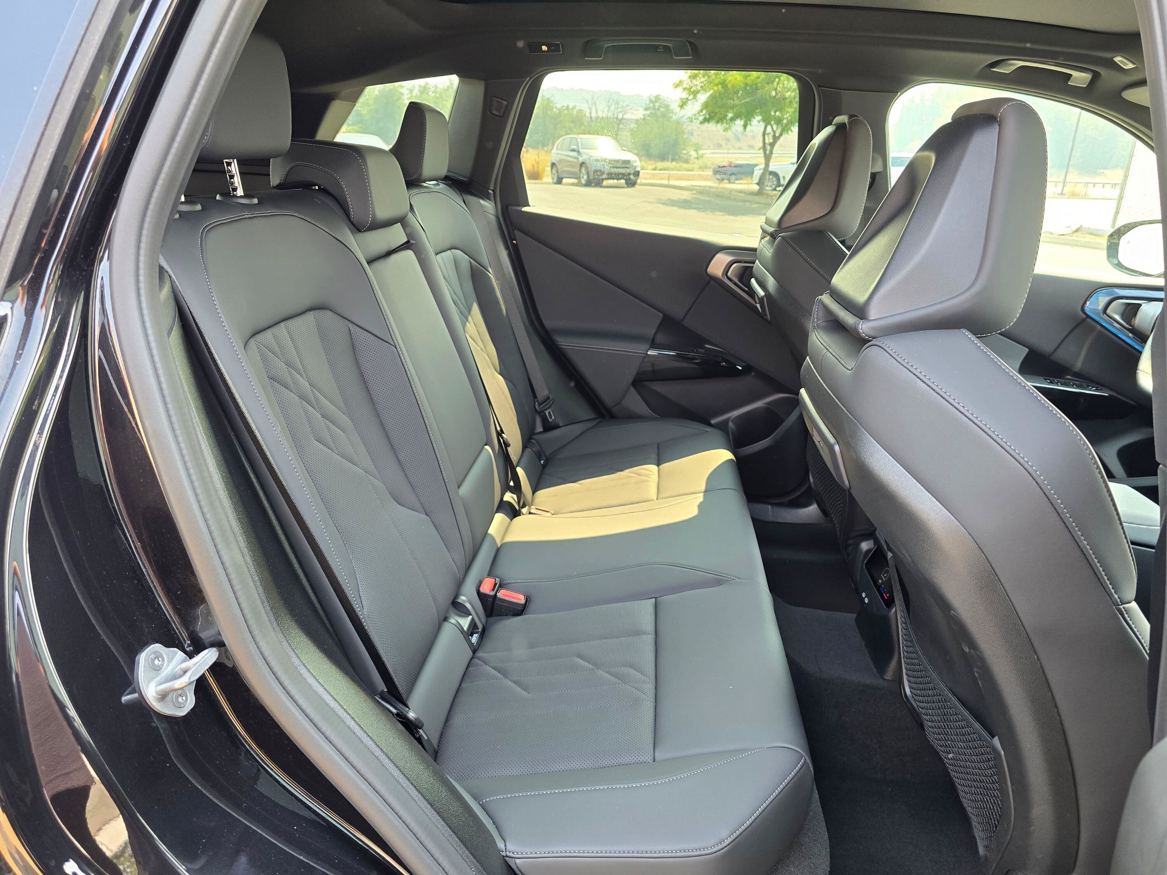 Certified 2026 BMW X3 xDrive30i w/ M Sport Package AWD/4WD image 13