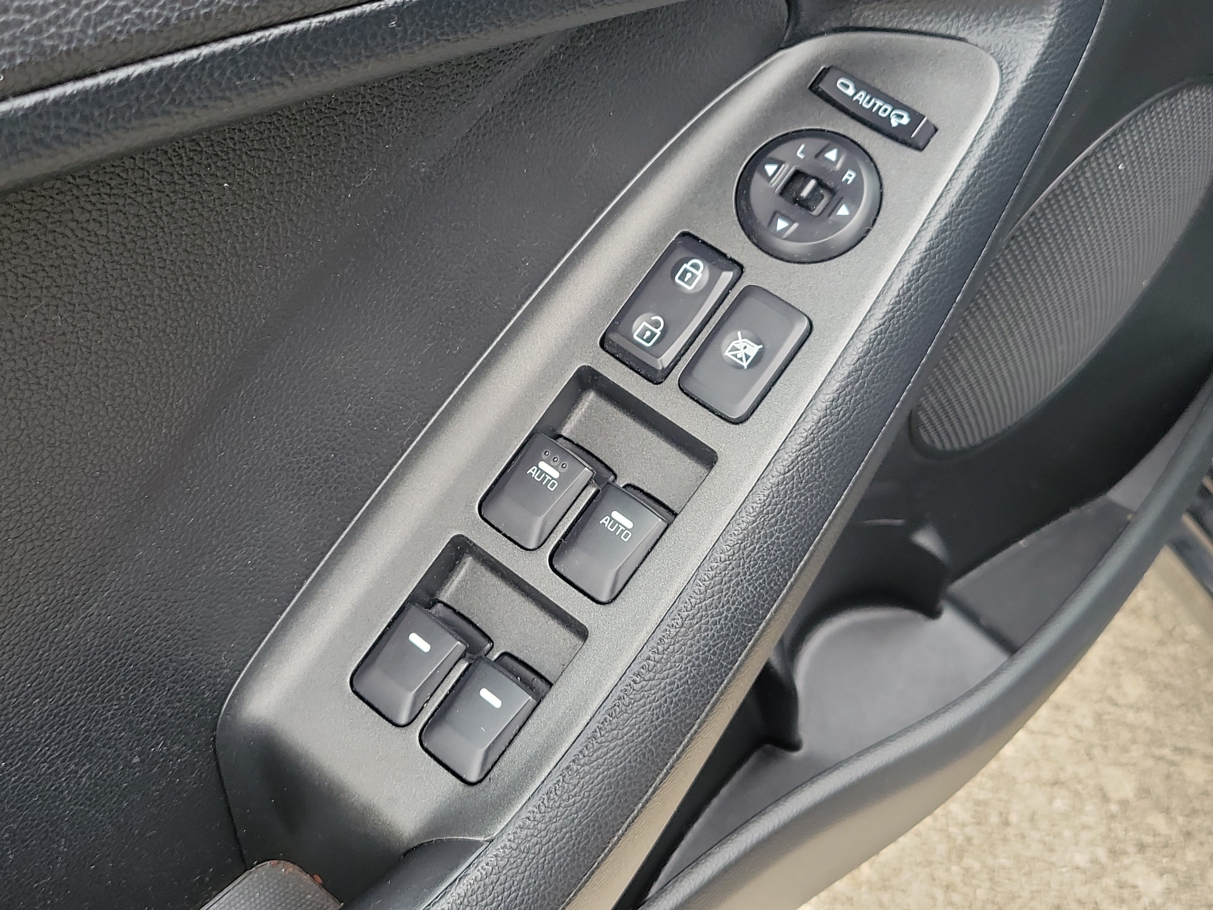 Used 2014 Kia Forte EX FWD image 19
