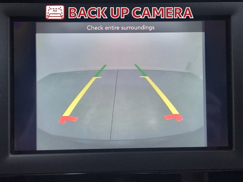 Used 2018 Chrysler Pacifica L FWD image 23