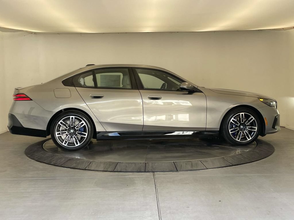 New 2027 BMW 550e xDrive w/ Executive Package AWD/4WD image 6