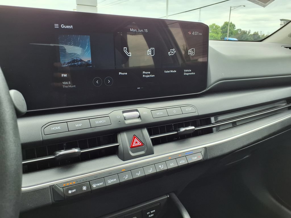 Used 2025 Kia K4 FWD image 24