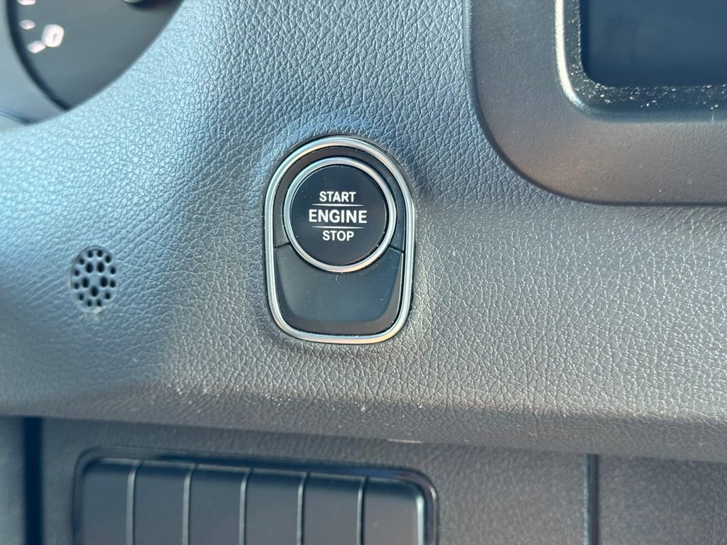Used 2020 Mercedes-Benz Sprinter 2500 image 24