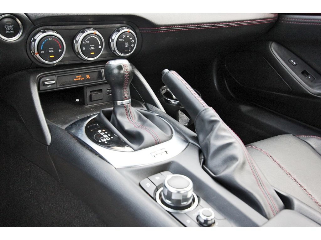 Used 2019 MAZDA MX-5 Miata RF Grand Touring RWD image 30