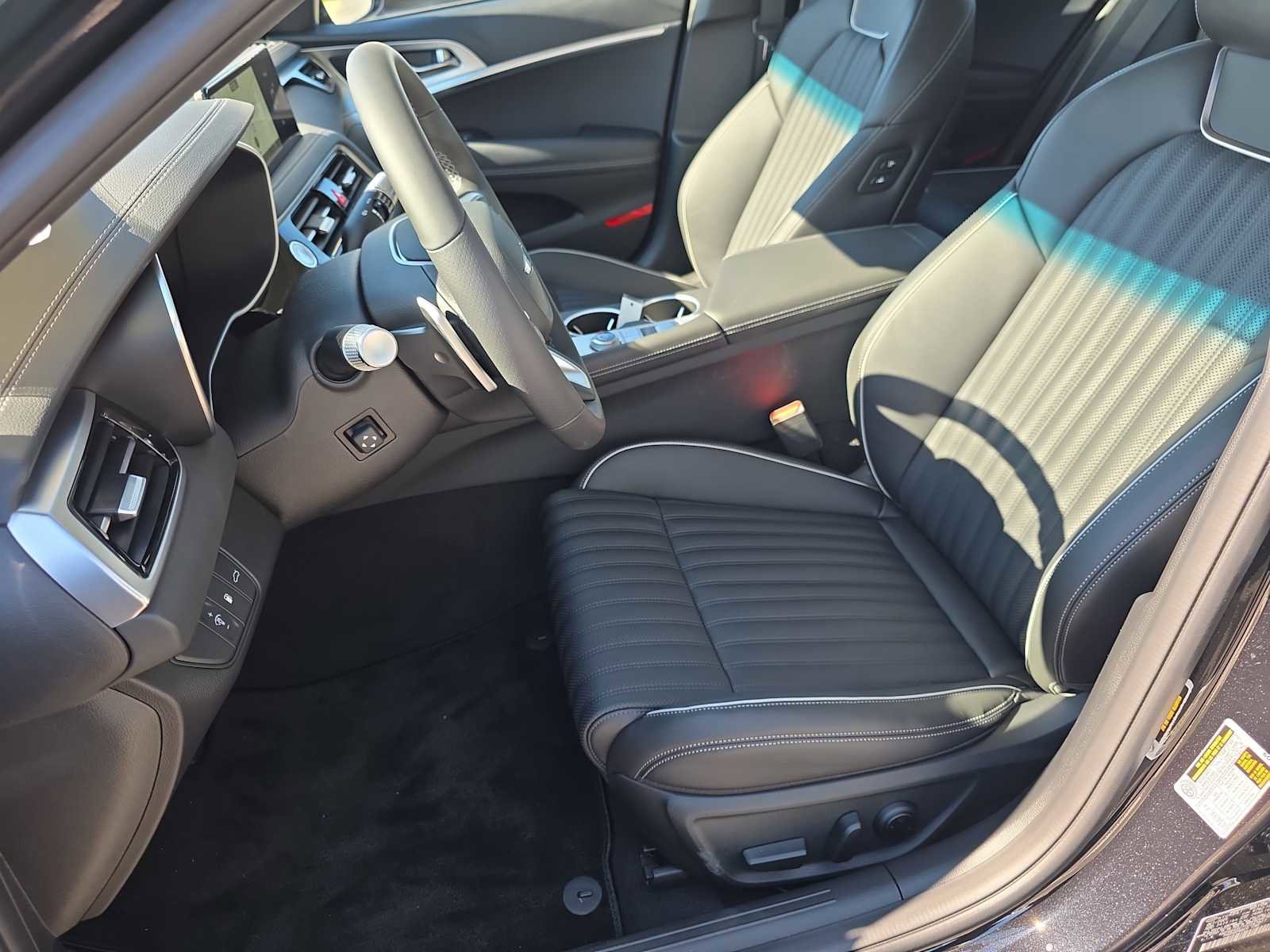 New 2026 Genesis G70 2.5T Prestige image 12