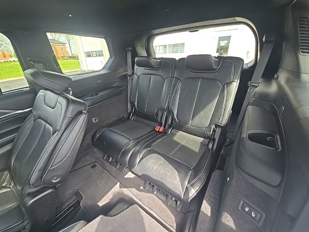 Used 2022 Jeep Grand Cherokee L Overland w/ Luxury Tech Group IV AWD/4WD image 29