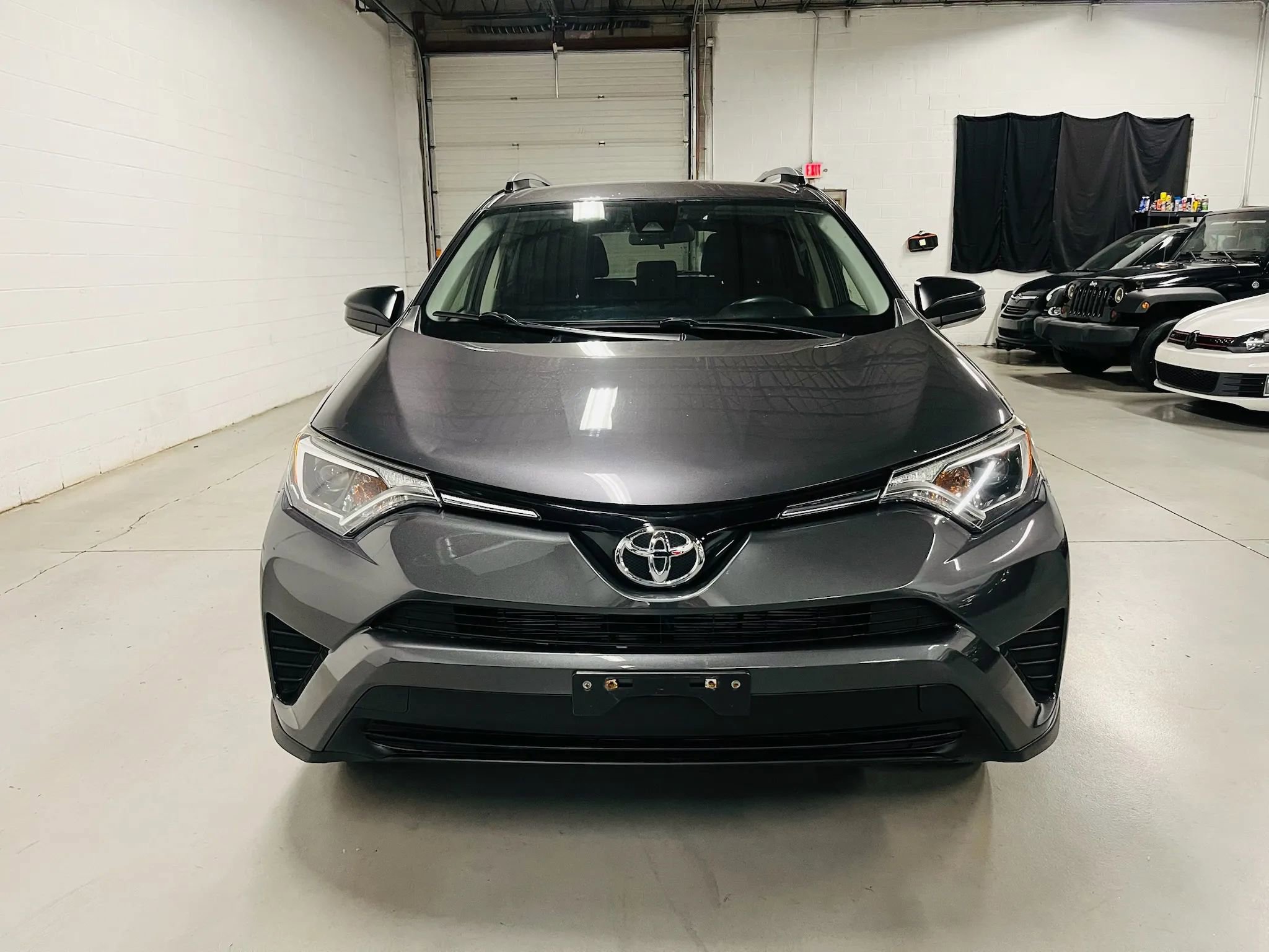 Used 2017 Toyota RAV4 LE image 3