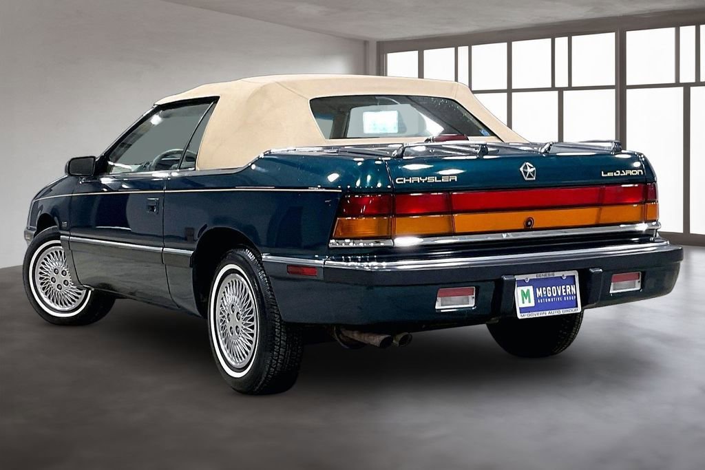 Used 1993 Chrysler LeBaron Convertible FWD image 4