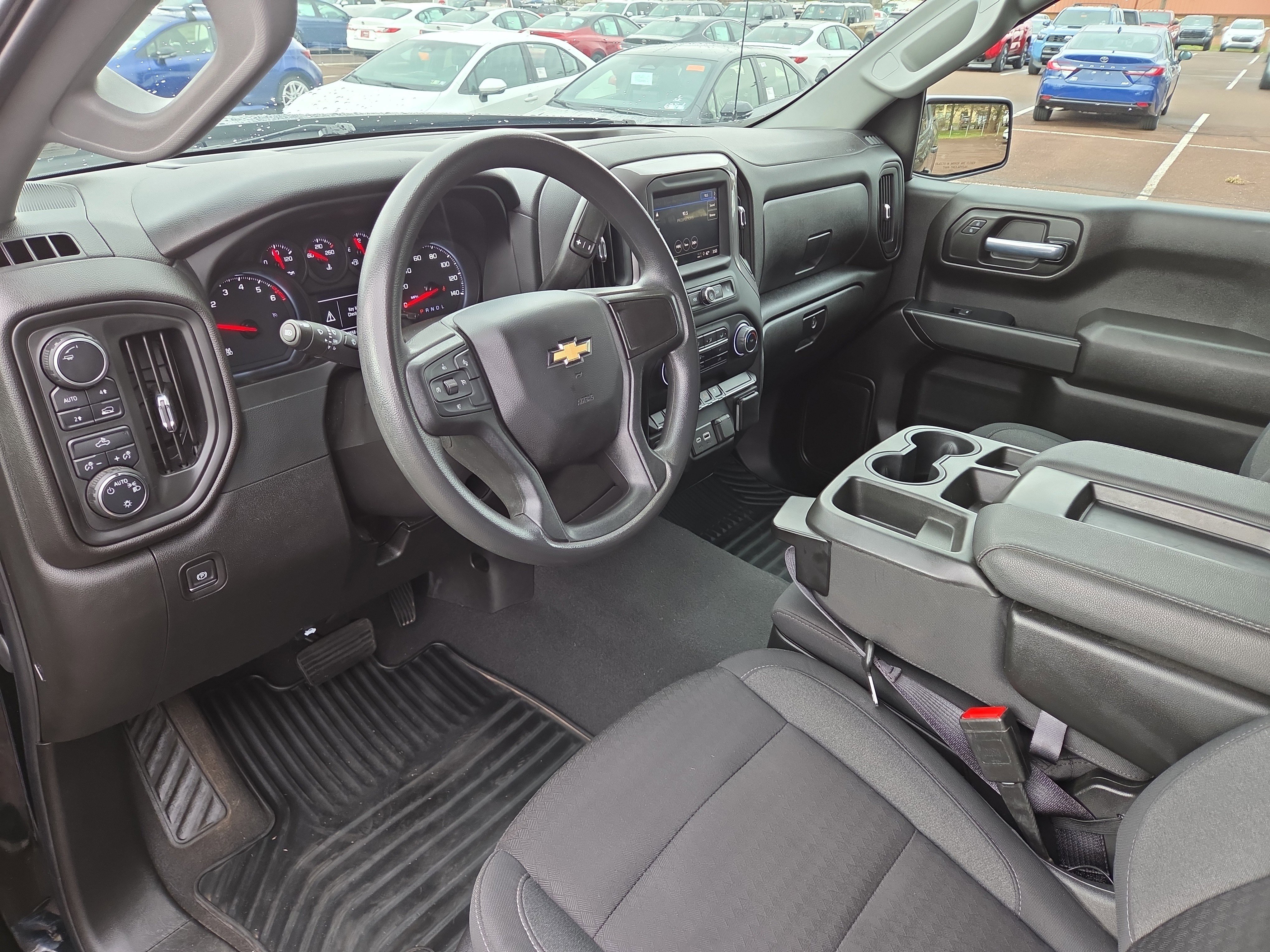 Used 2023 Chevrolet Silverado 1500 Custom image 15