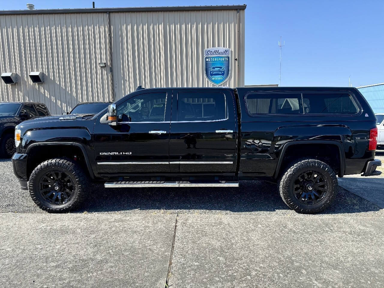 Used 2019 GMC Sierra 3500 Denali w/ Suspension Package, Off-Road AWD/4WD image 2