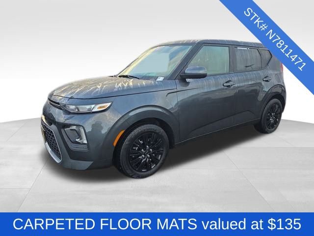 Used 2022 Kia Soul LX image 3