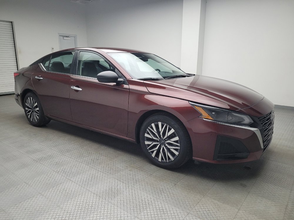 Used 2024 Nissan Altima 2.5 SV image 11