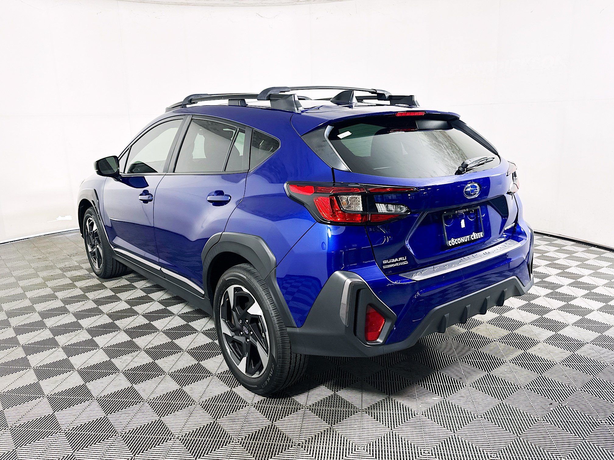 Used 2025 Subaru Crosstrek 2.5i Limited AWD/4WD image 5