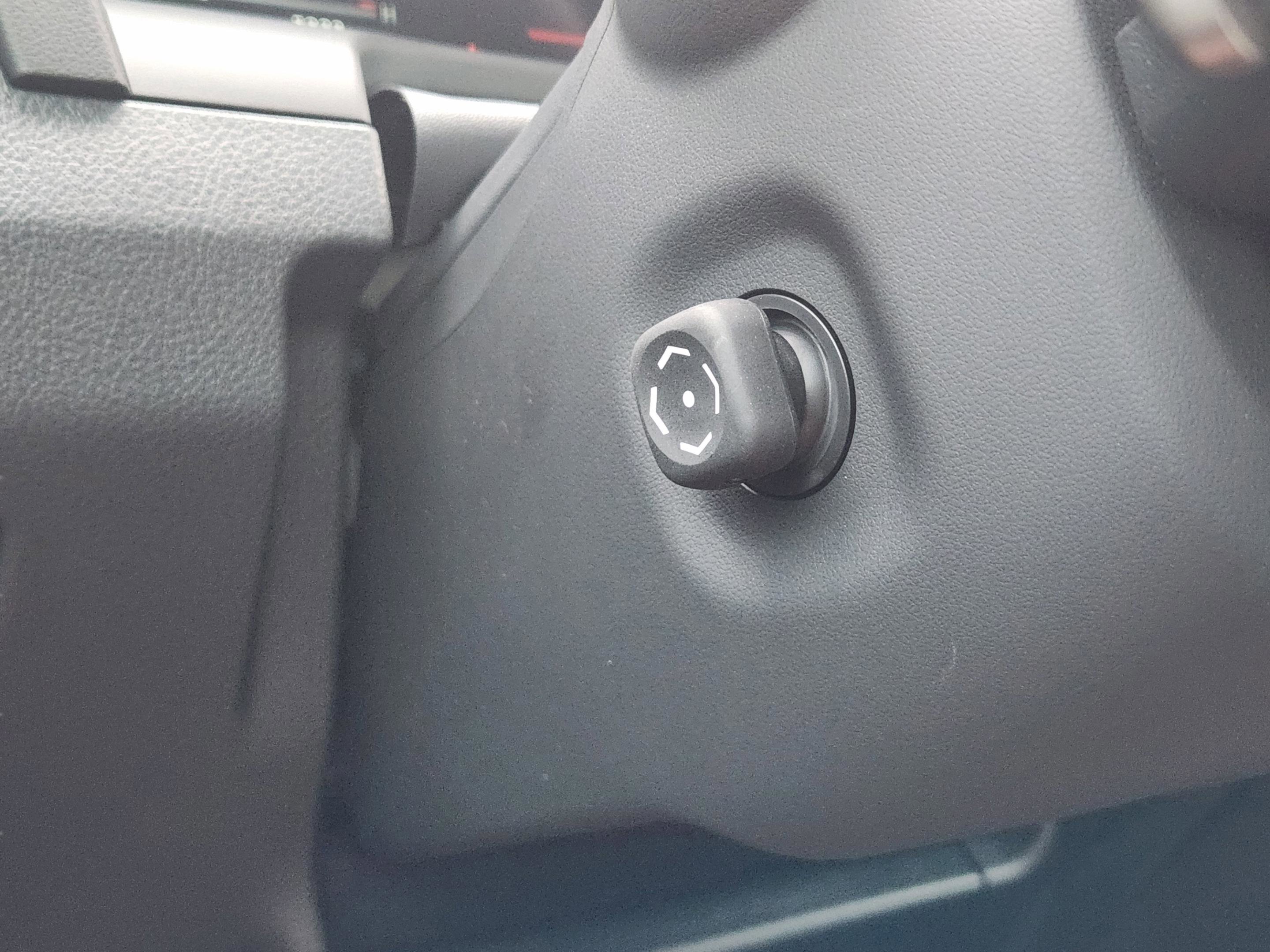 Used 2025 Lexus GX 550 w/ Accessory Package (Z1) AWD/4WD image 16