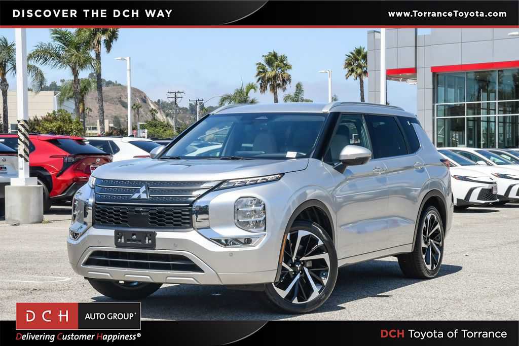 Used 2022 Mitsubishi Outlander SEL FWD image 1