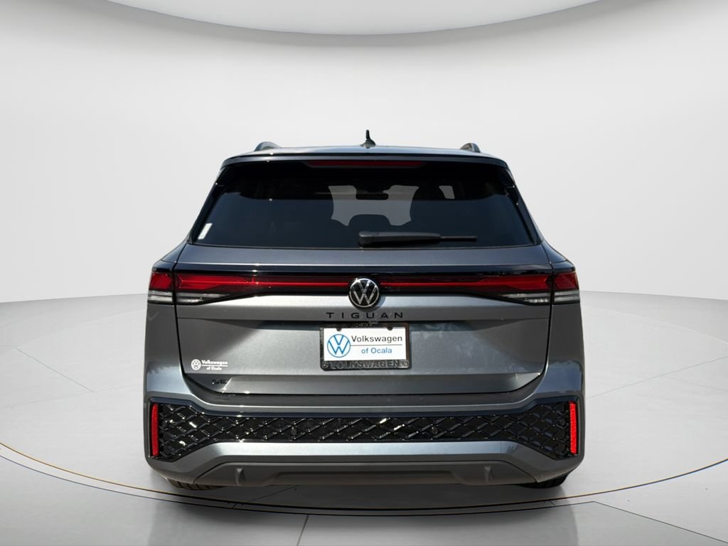 New 2026 Volkswagen Tiguan SE R-Line FWD image 6