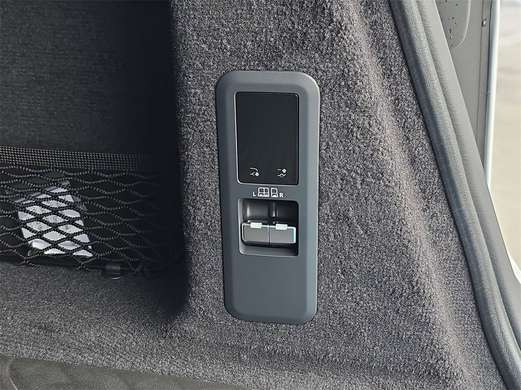 New 2026 Land Rover Range Rover Sport Dynamic SE image 14