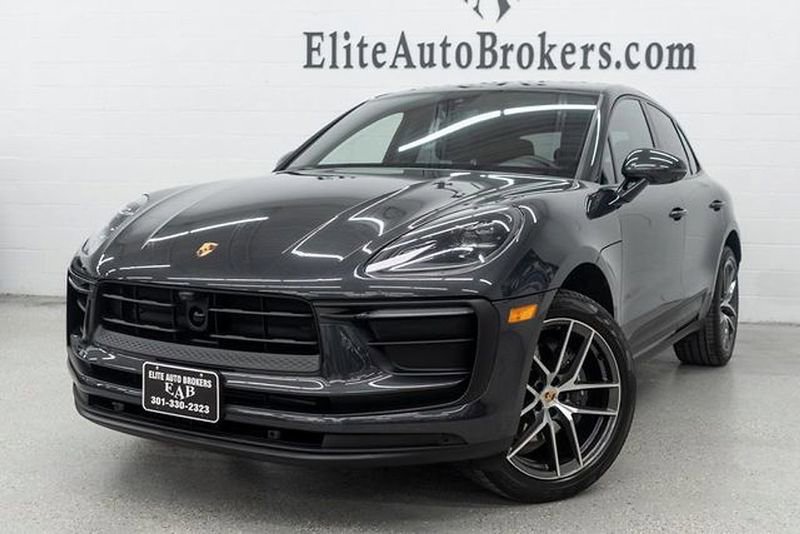 Used 2023 Porsche Macan image 50
