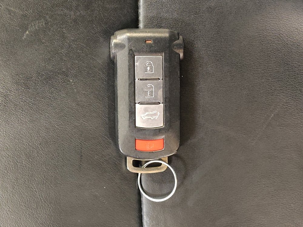 Used 2020 Mitsubishi Outlander SEL image 32