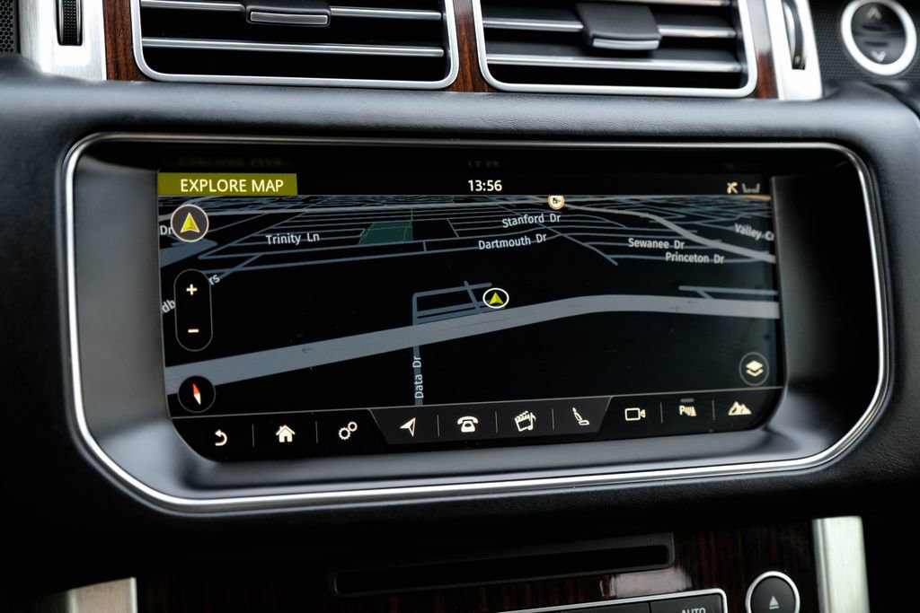 Used 2017 Land Rover Range Rover Supercharged image 19