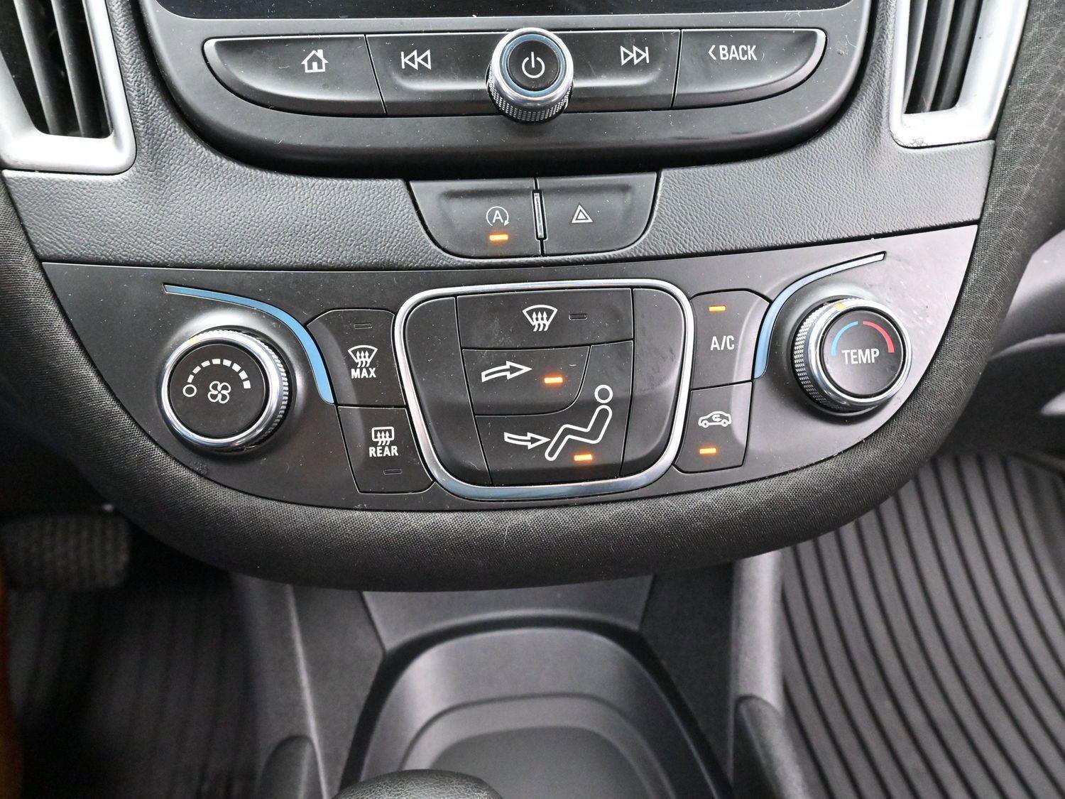 Used 2023 Chevrolet Malibu LS image 23