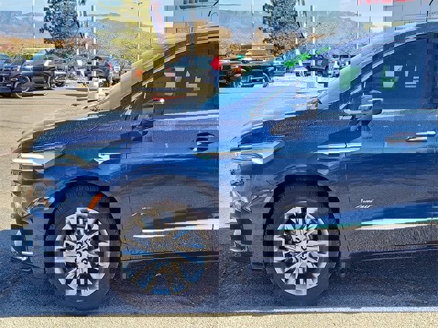 Used 2022 Buick Enclave Avenir w/ Avenir Technology Package image 8