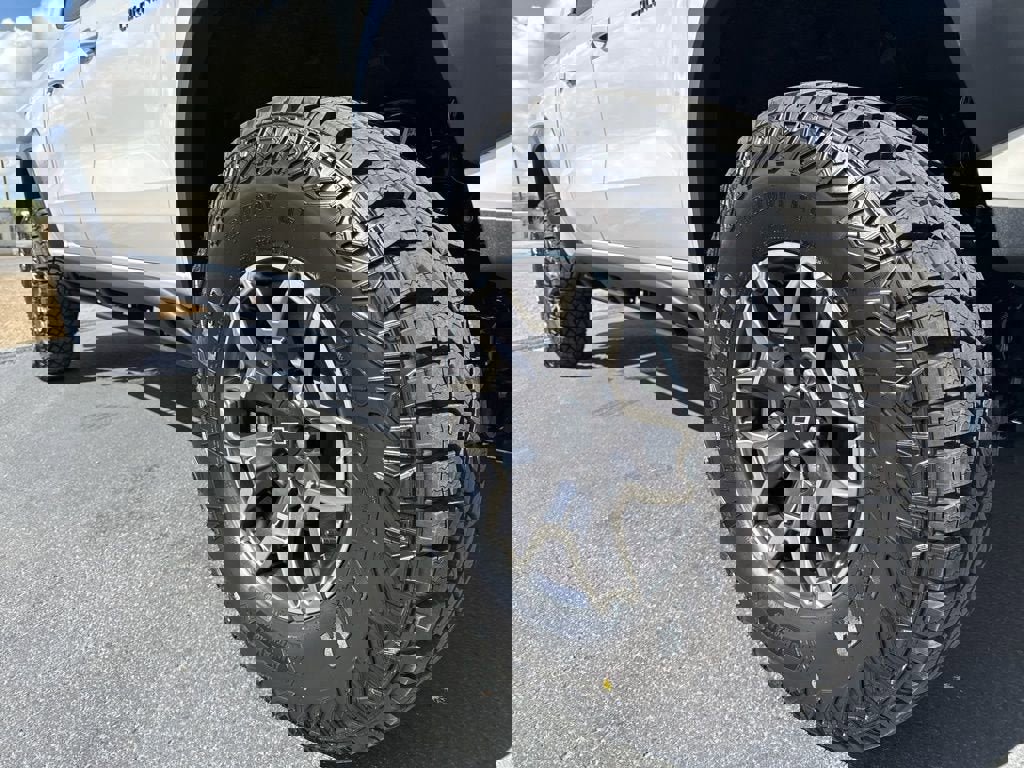 New 2026 Chevrolet Colorado ZR2 w/ Technology Package image 8