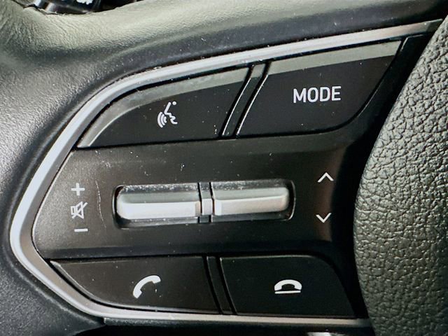 Used 2020 Hyundai Santa Fe SEL w/ Convenience Package FWD image 9
