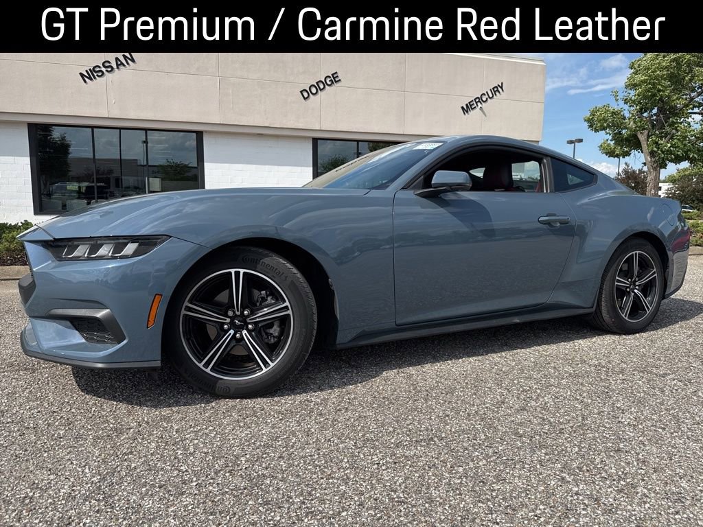 Used 2025 Ford Mustang Premium RWD image 1