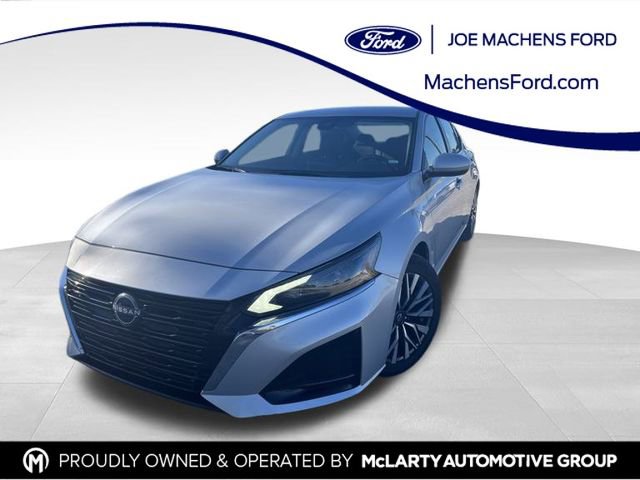 Used 2023 Nissan Altima 2.5 SV