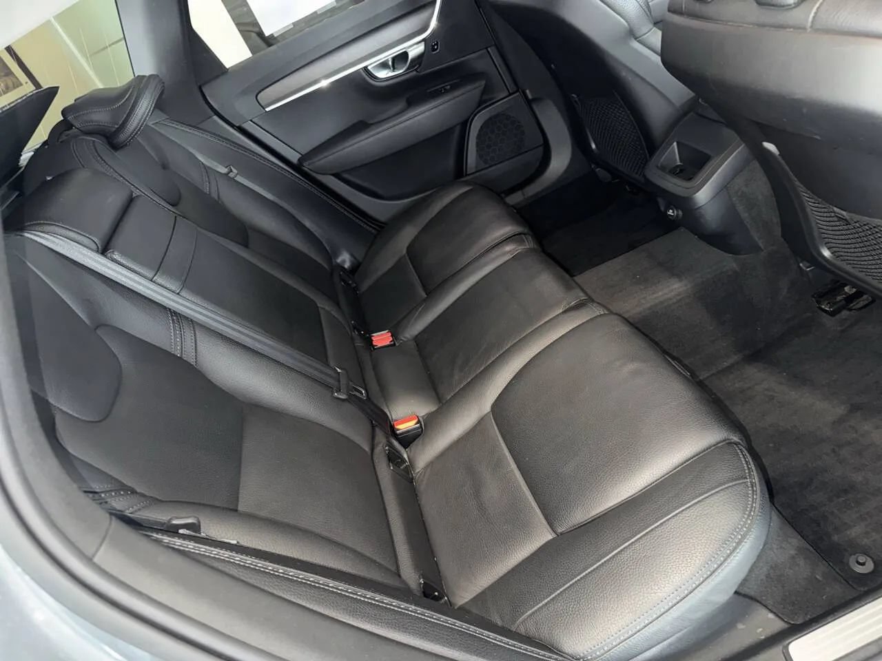 Used 2020 Volvo V90 T6 Cross Country AWD/4WD image 30