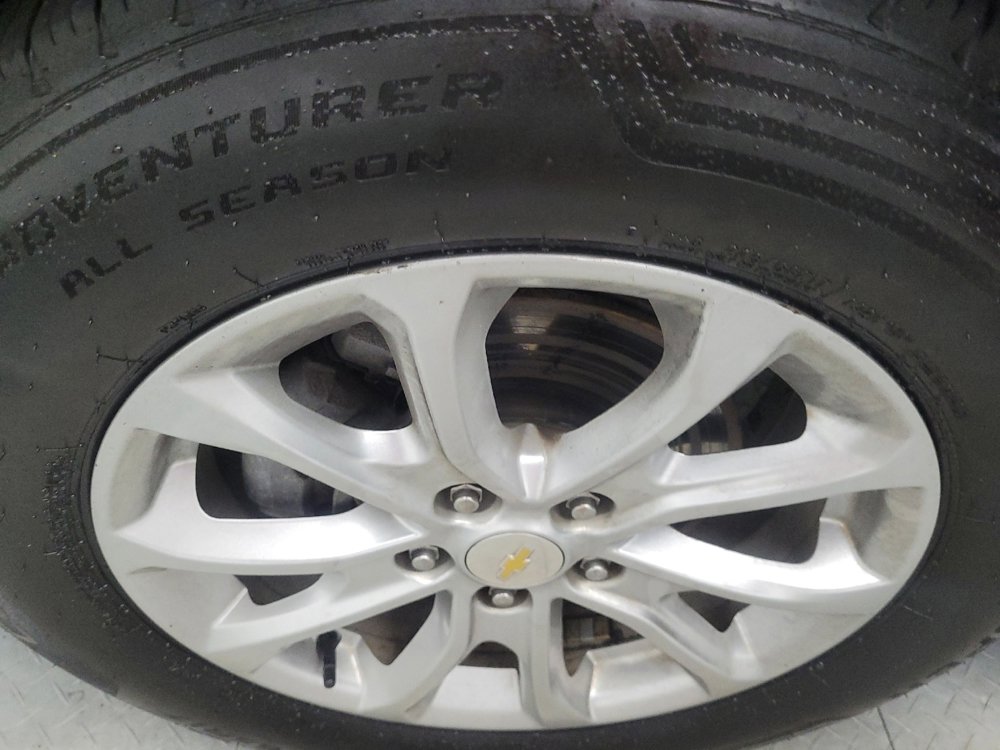 Used 2020 Chevrolet Equinox LS image 31