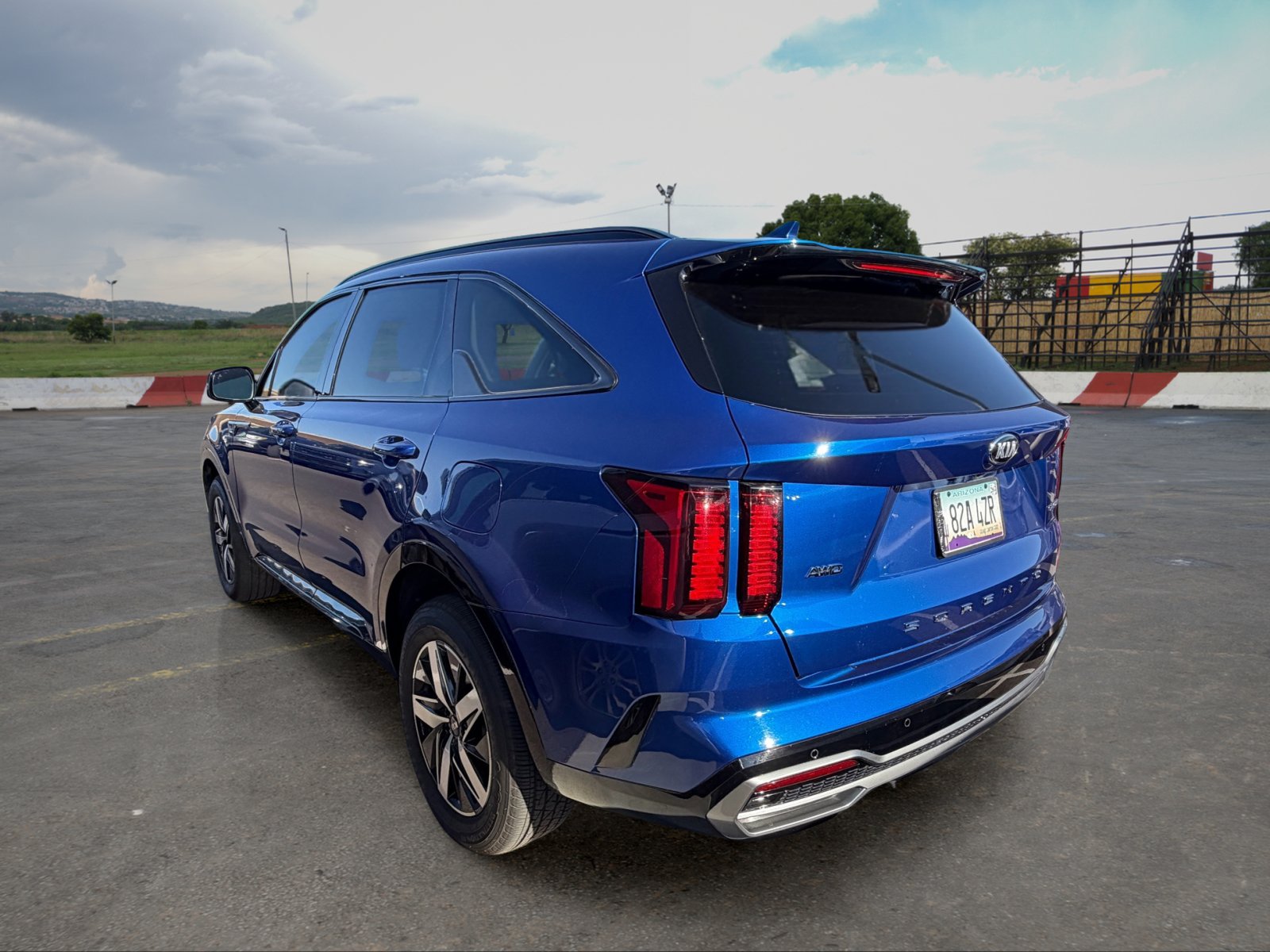 Certified 2021 Kia Sorento EX w/ Panoramic Sunroof Package AWD/4WD image 4