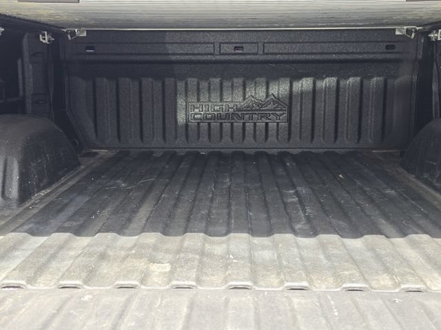 Used 2021 Chevrolet Silverado 1500 High Country w/ Technology Package AWD/4WD image 12
