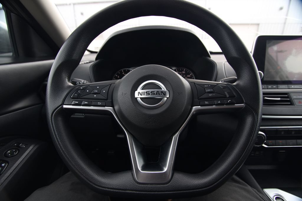 Used 2020 Nissan Altima 2.5 S FWD image 17