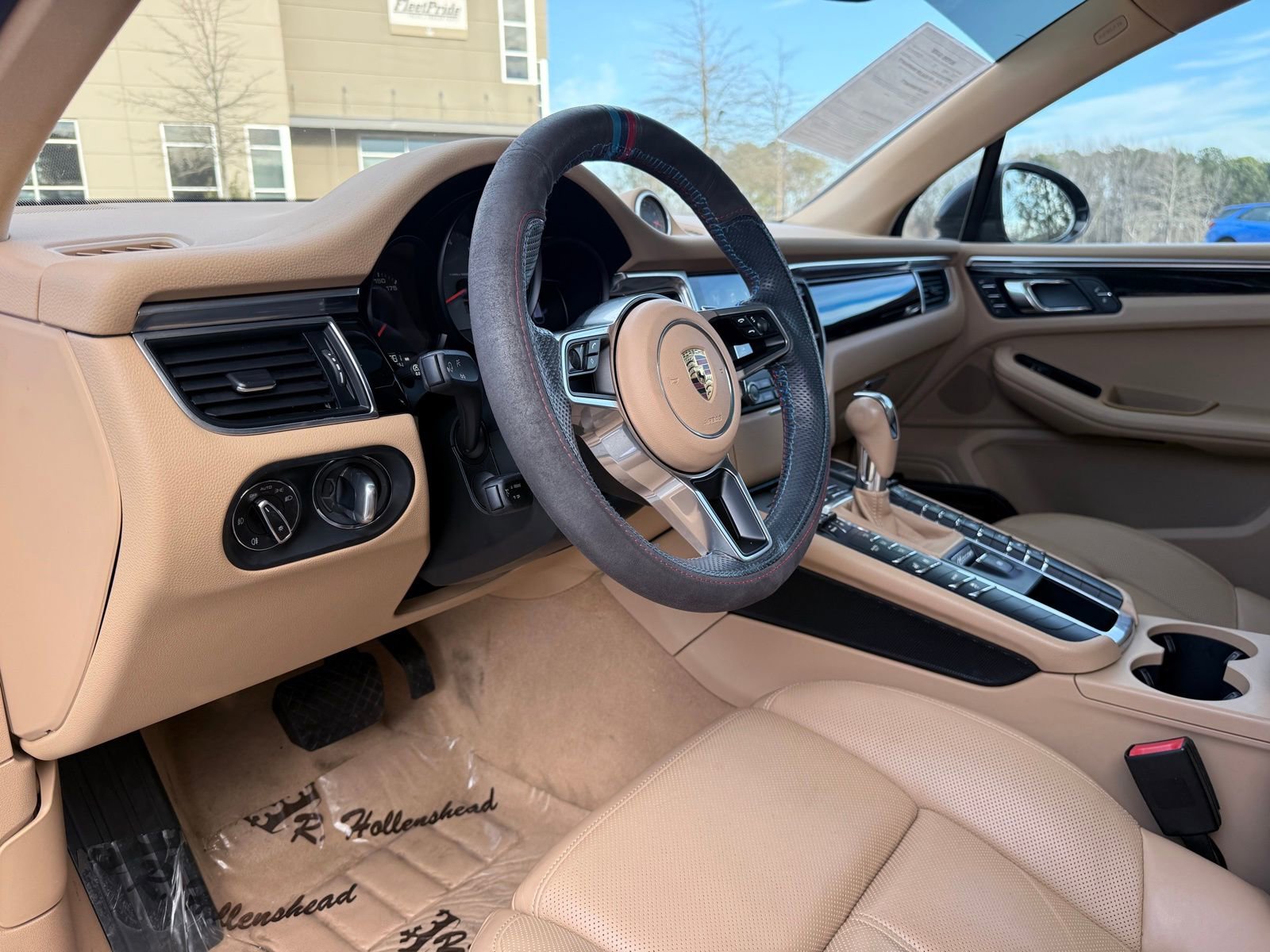 Used 2017 Porsche Macan S image 21