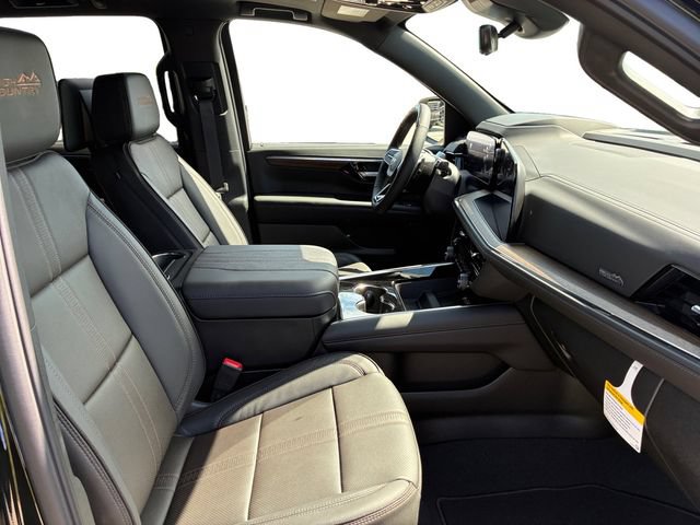 New 2026 Chevrolet Suburban High Country AWD/4WD image 13