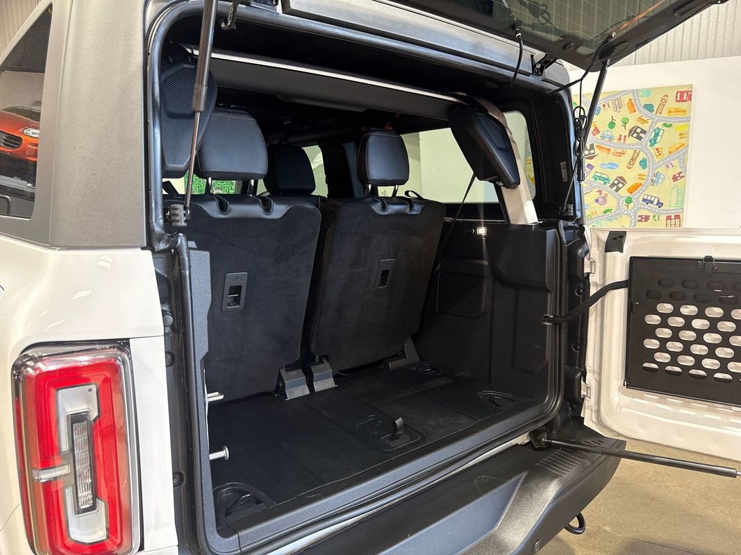 Used 2023 Ford Bronco Badlands image 73